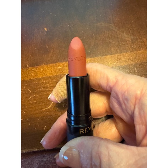 Lipstick bundle, 3 different colors.‎ NWOT - Picture 5 of 11